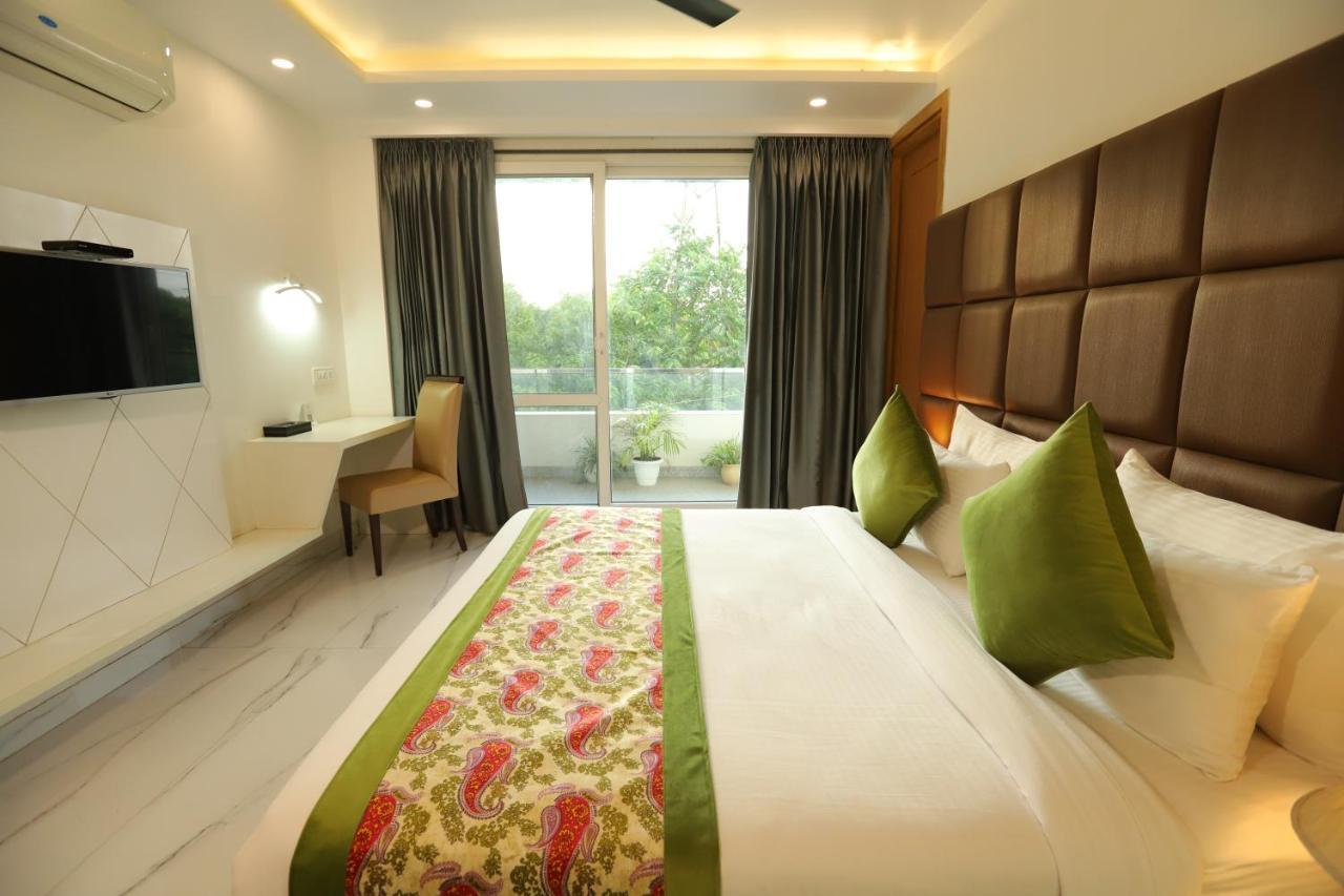 Hotel Keshav Residency Near Medanta Pure Veg Gurgaon Esterno foto